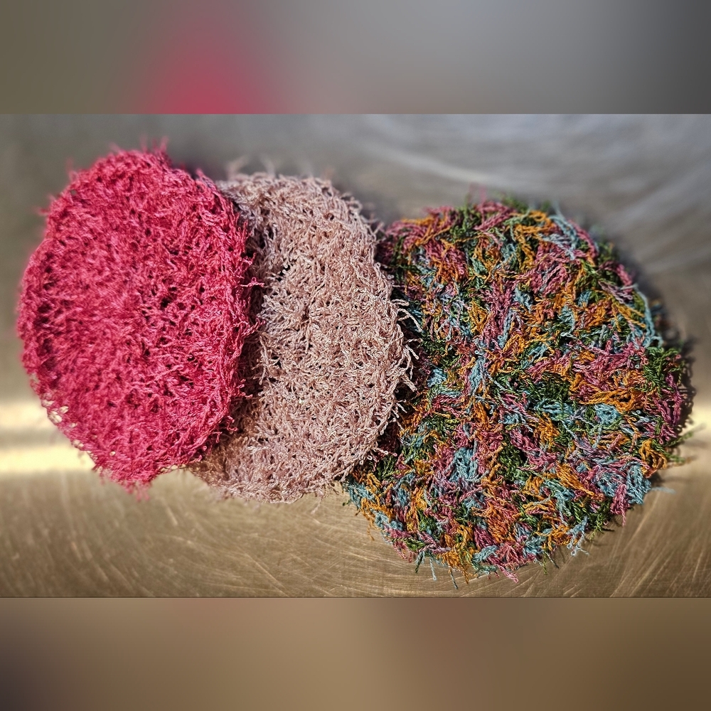 Handmade Set of 3 Round Dish Scrubby Multicolor, Hot Pink, Dusty Pink 4in